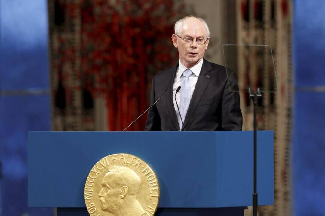 Krizę išgyvenančiai ES oficialiai įteikta Nobelio taikos premija