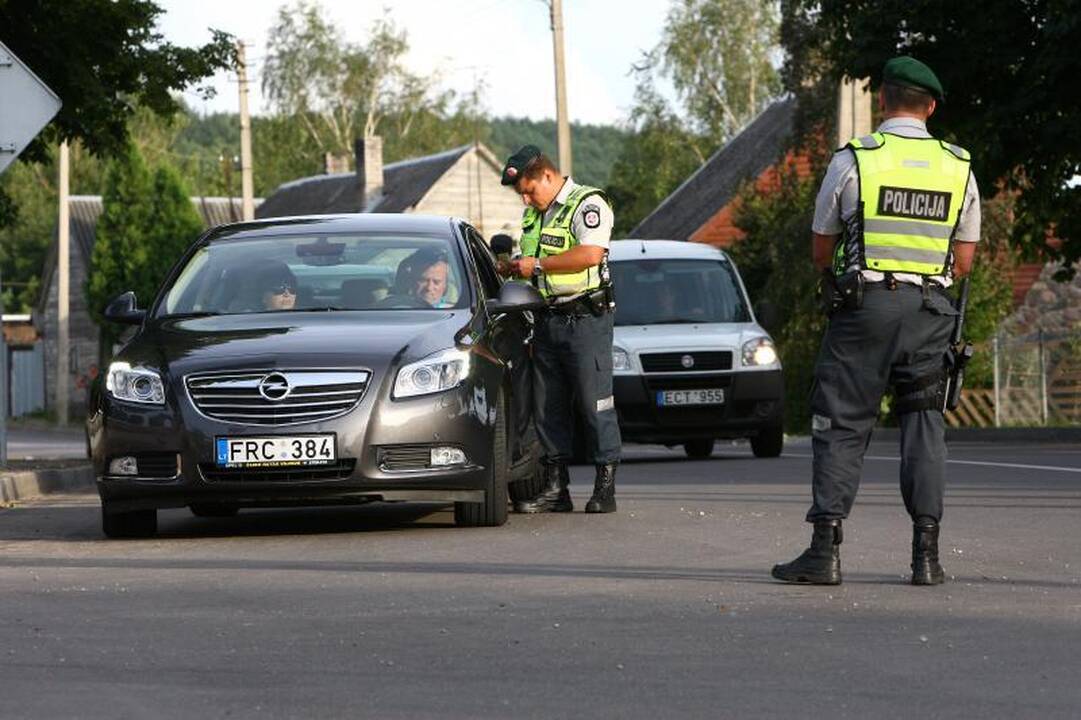 Policijos reidas: apduję dviratininkai ir vairuotojai be teisių