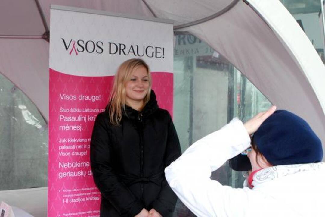 Į kovą su krūties vėžiu pasitelkė fotografiją  