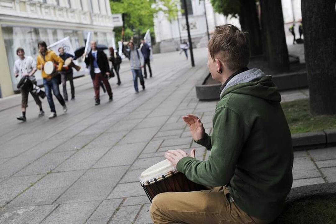 Kaune protestavo lietuviška muzika nusivylę studentai 