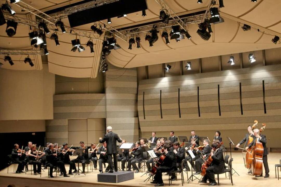 Tvankų pavasario vakarą „Maskvos virtuozai“ kerėjo vilniečius