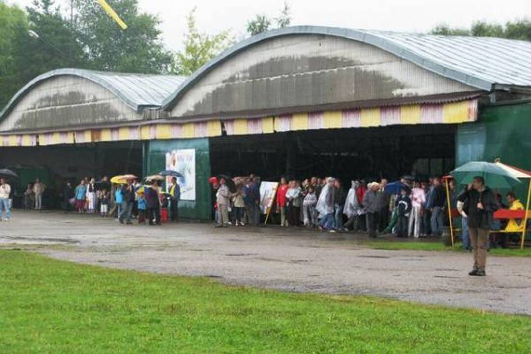 Baltijos keliu, kaip ir prieš 20 metų, išskrido lakūnai (papildyta)