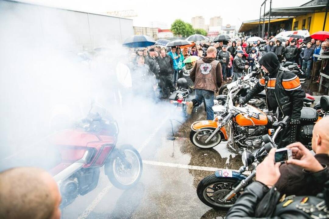 Kauną drebino į „Baikerių naktis“ suvažiavusių motociklų gaudesys