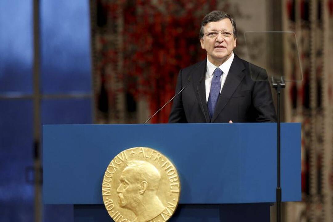 Krizę išgyvenančiai ES oficialiai įteikta Nobelio taikos premija
