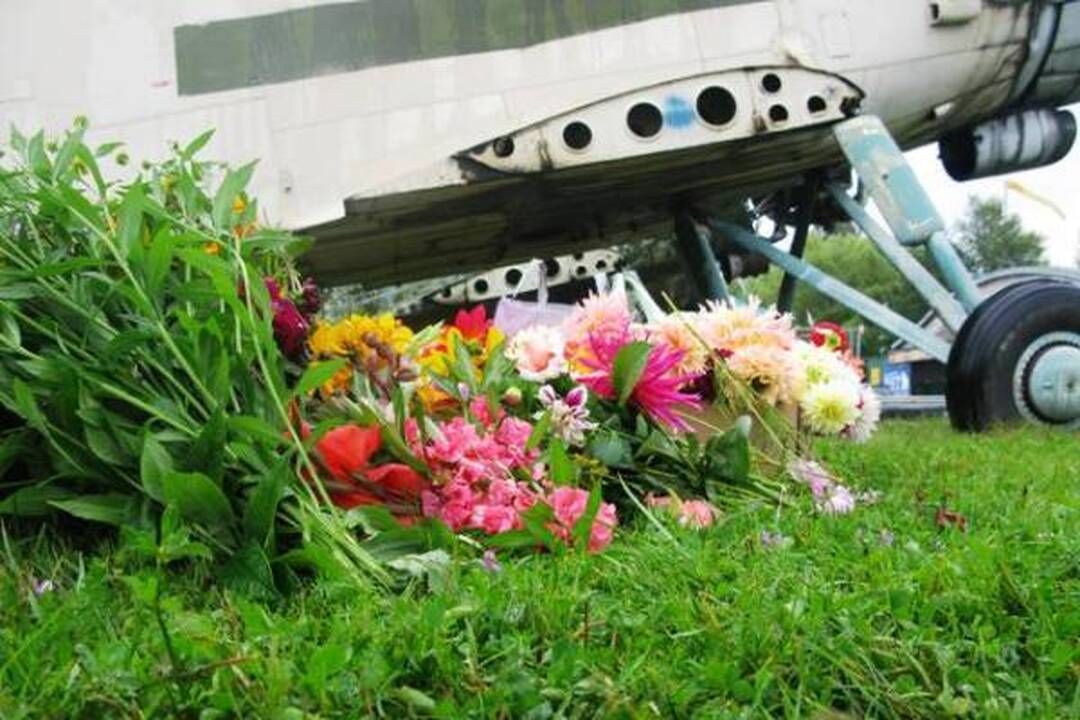 Baltijos keliu, kaip ir prieš 20 metų, išskrido lakūnai (papildyta)