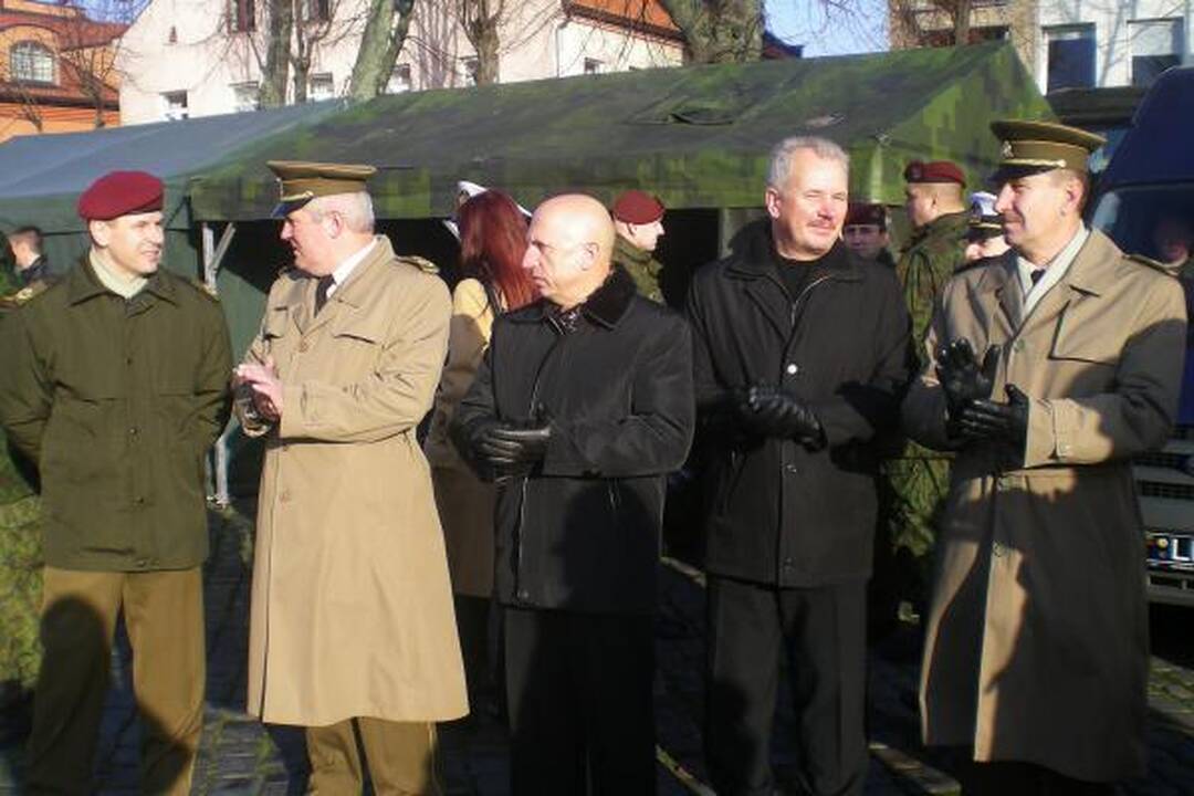 Kariuomenės dieną – paradas ir košė