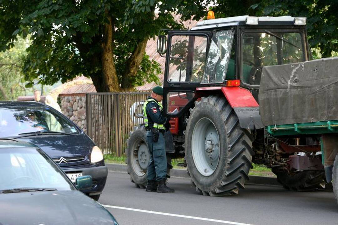 Policijos reidas: apduję dviratininkai ir vairuotojai be teisių