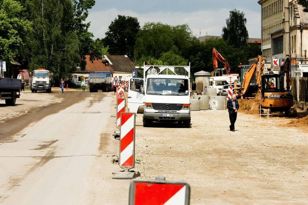 Panemunės tilto uždarymas sutrikdė gyventojų kasdienybę  