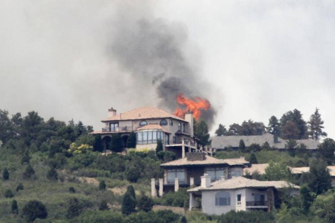 Gaisrai Kolorade pareikalavo pirmosios aukos
