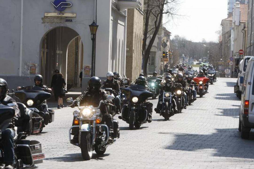 Klaipėdos gatvėmis riedėjo riaumojantys plieniniai žirgai