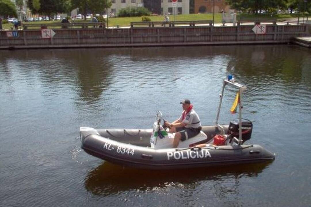 Policija prižiūri ne tik uostamiestį, bet ir jo vandenis
