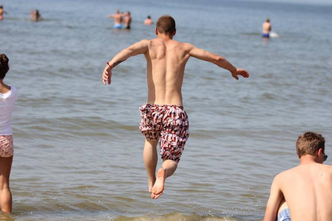 „Satta Outside“ pernai drumstė Šventosios ramybę