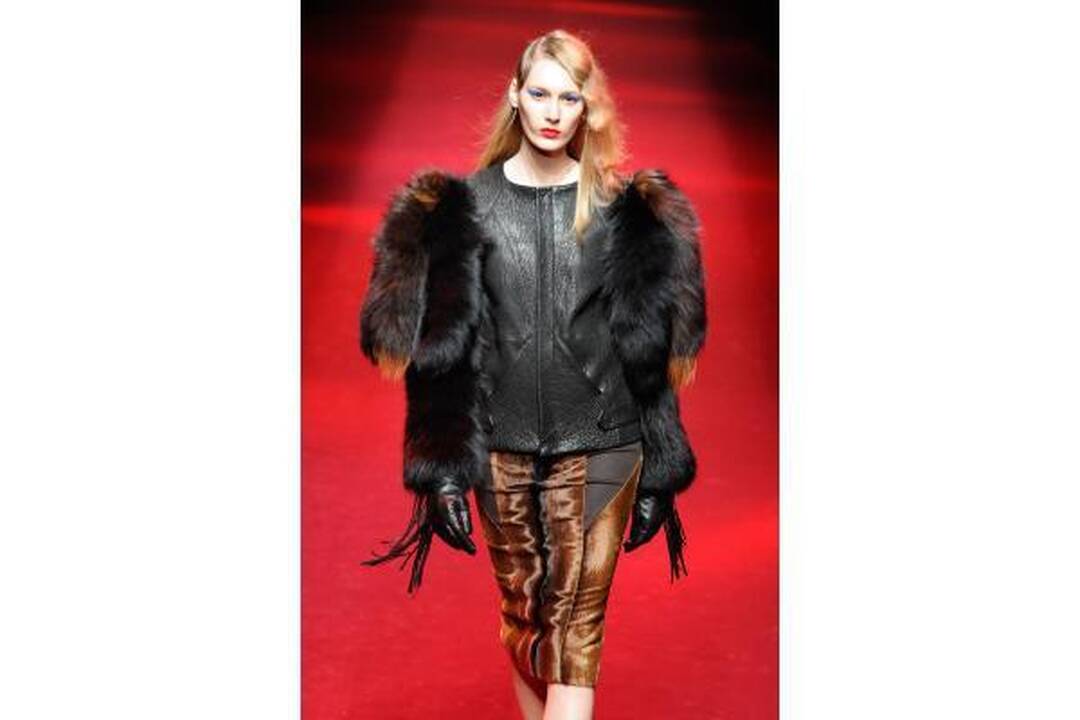 Rudens mados tendencijos: dirbtinis kailis