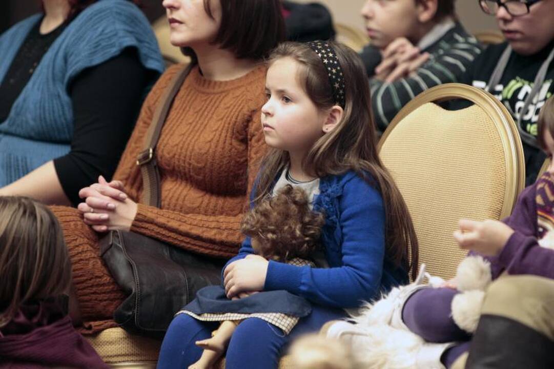 Prezidentūroje „Pasakų traukinys“ kvietė skaityti ir mylėti knygą