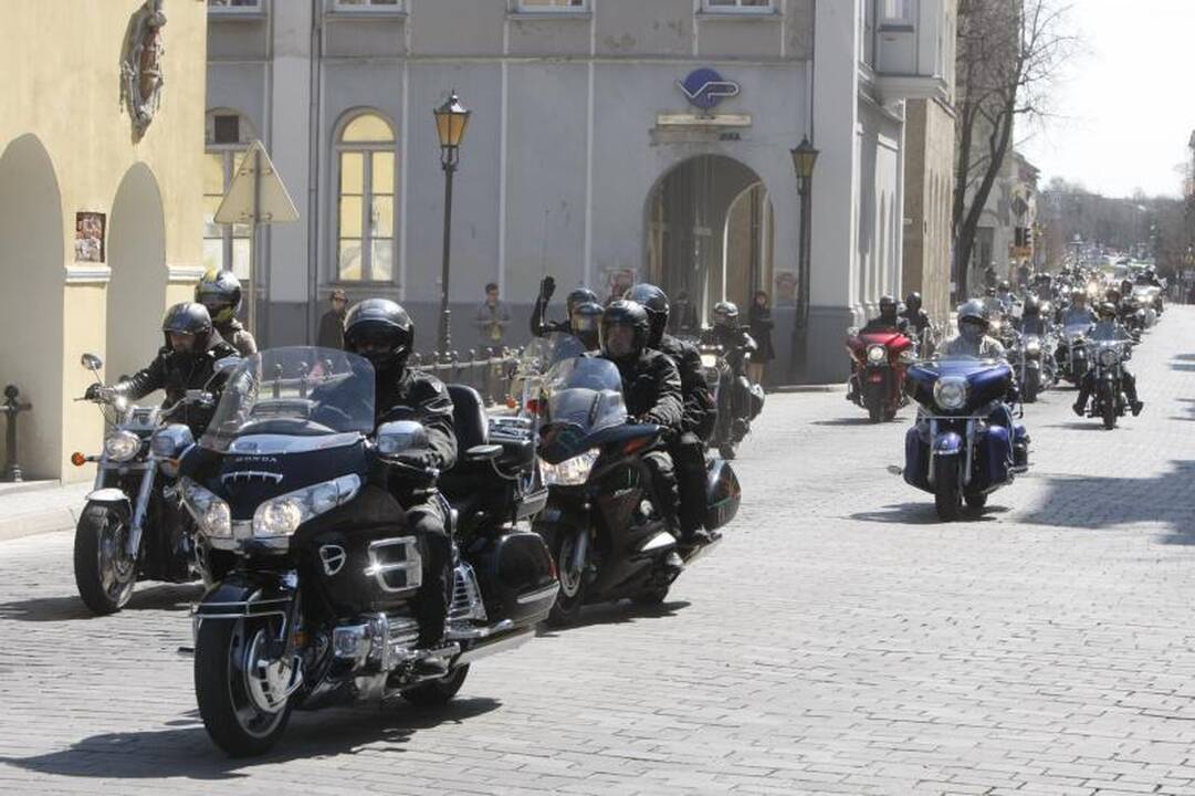 Klaipėdos gatvėmis riedėjo riaumojantys plieniniai žirgai