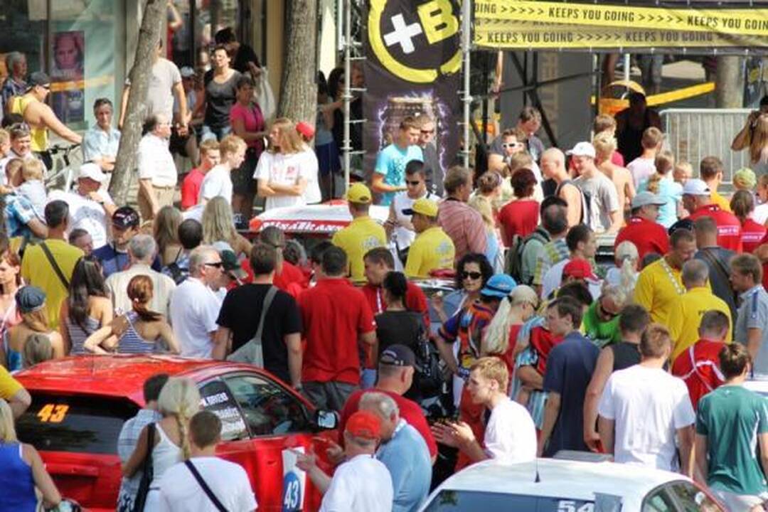 „Battery super sprint“ – „Omnitel 1000 km lenktynių“ uvertiūra