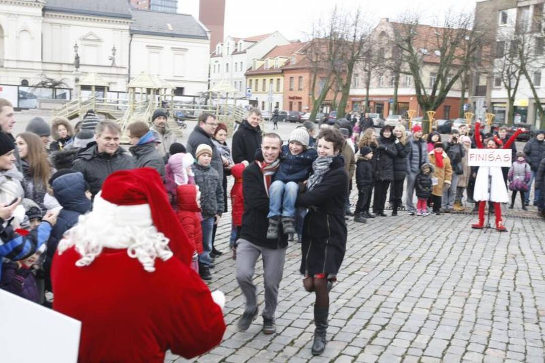 Klaipėdiečiai su Kalėdų seneliu atsisveikino iki kitų metų 