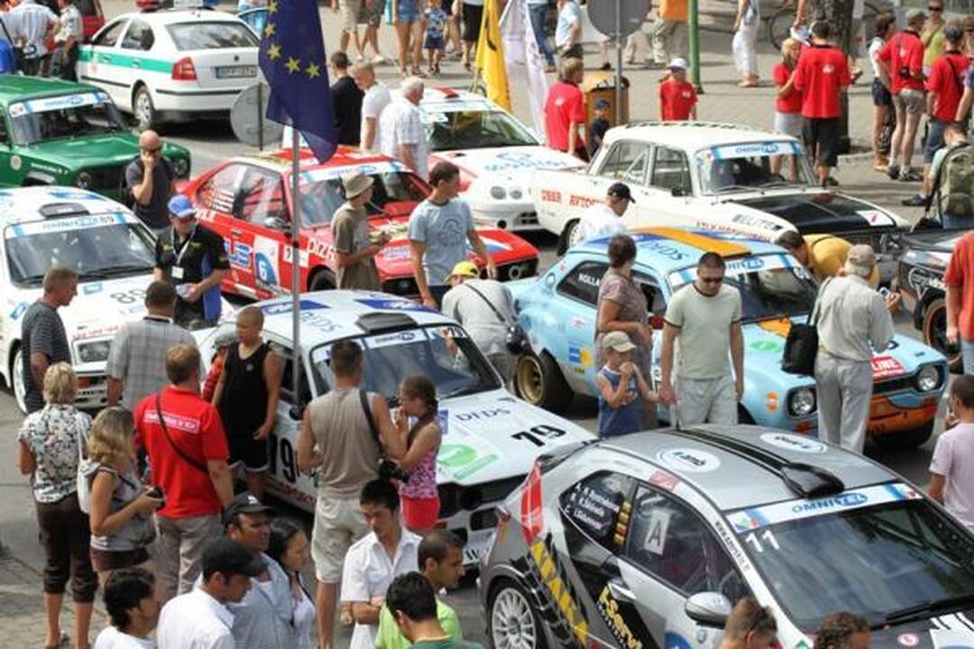 „Battery super sprint“ – „Omnitel 1000 km lenktynių“ uvertiūra
