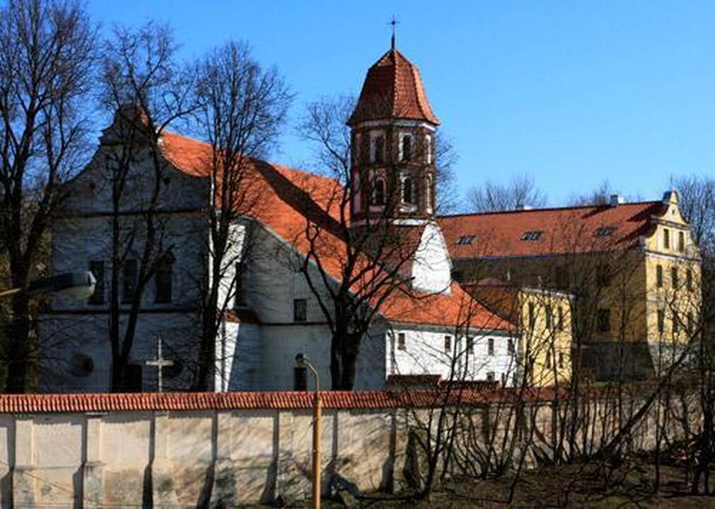 Minint Šv. Mikalojaus bažnyčios sukaktį – vienuolių rankdarbių mugė