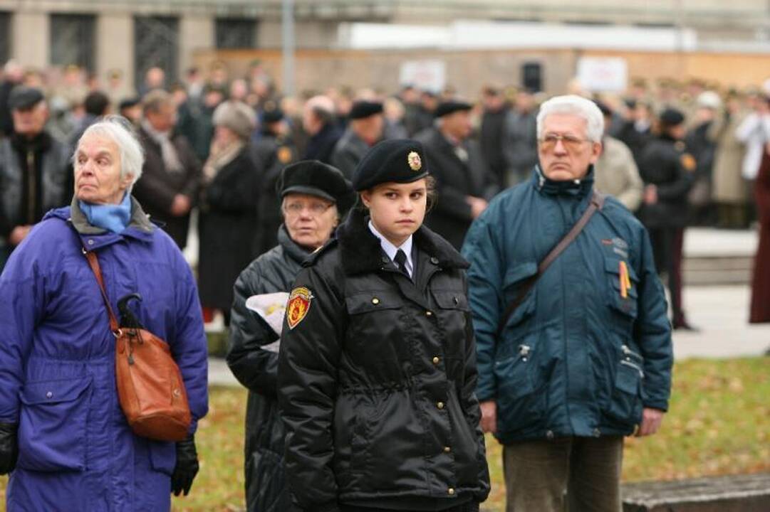 Kariuomenės dienos proga Kaune aidėjo salvės