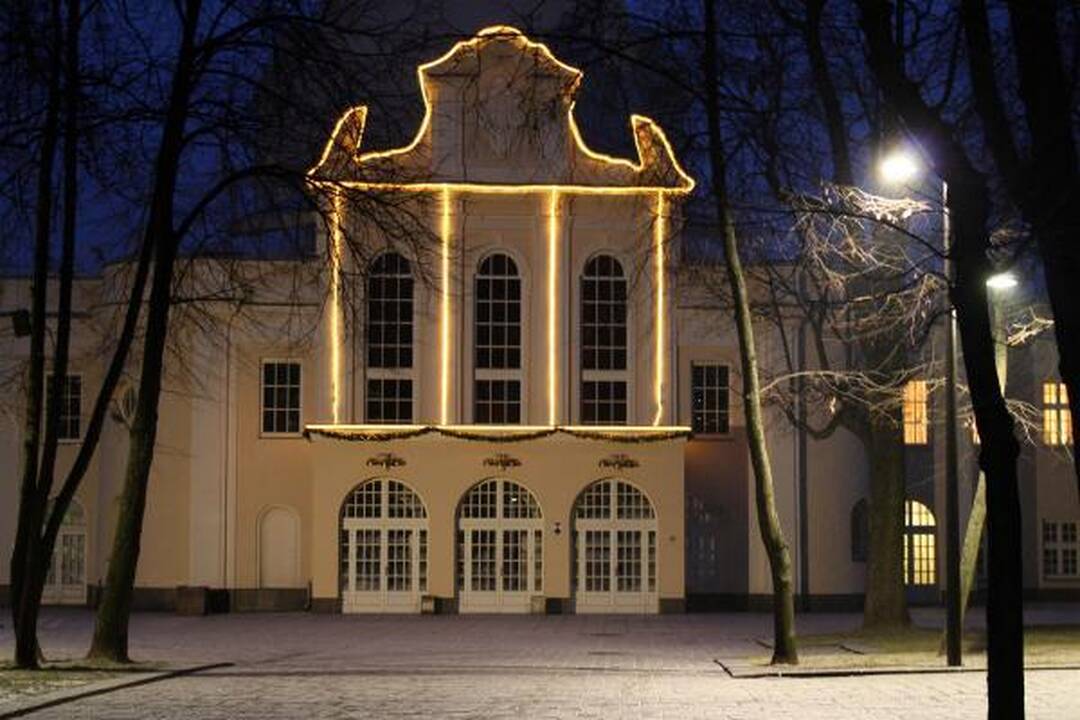 Švenčių laukiantis Kaunas - sušalęs, savas, kuklus