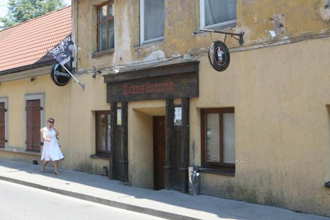 Vilniaus savivaldybė ketina riboti barų darbo laiką