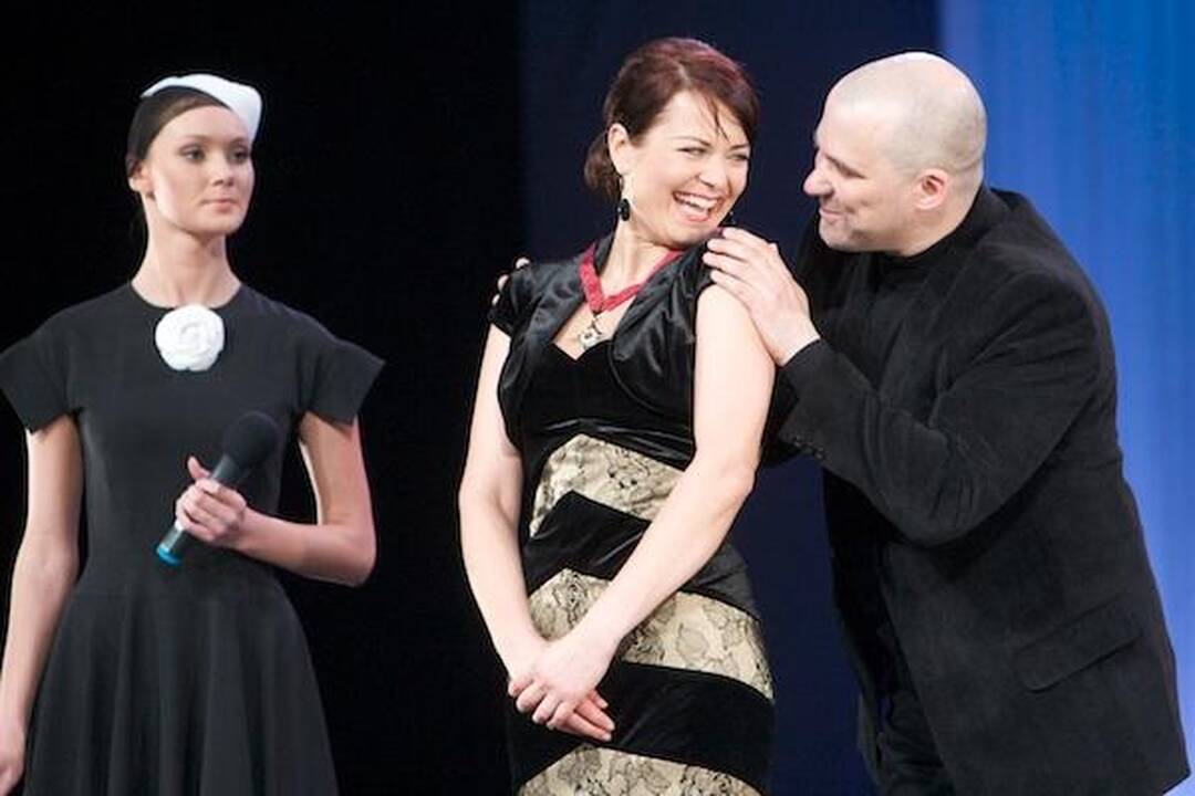 Teatro žmonėms - „Auksiniai scenos kryžiai“