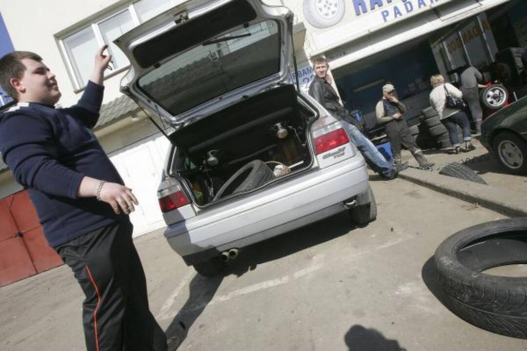 Padangų keitimas Vilniuje šiais metais atsieis pigiau