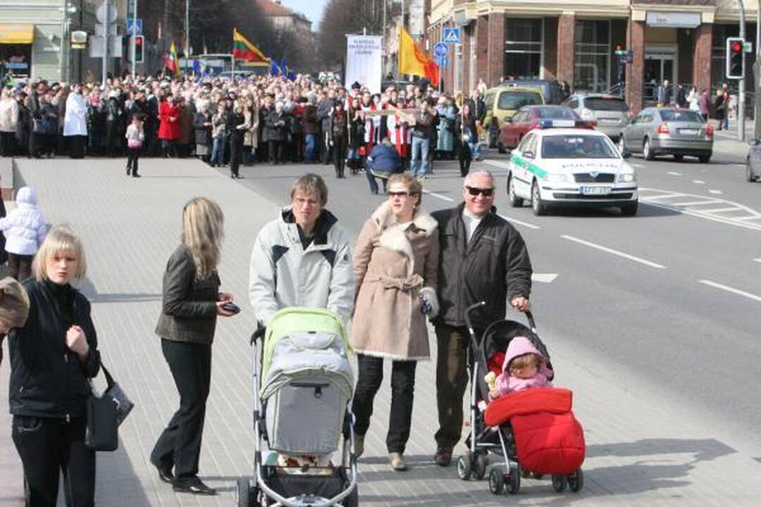 Kristaus kryžiaus kelią ėjo šimtai klaipėdiečių