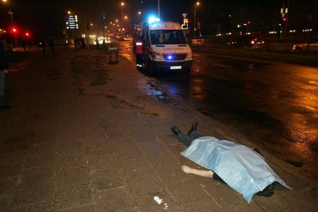 Nesulaukęs pagalbos prie Širdies chirurgijos centro mirė žmogus