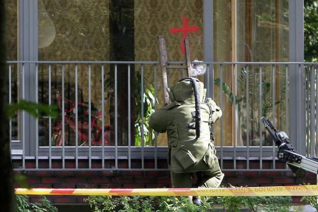 Kauniečių šeima gąsdinama kryžiais ir sprogmenimis (papildyta)