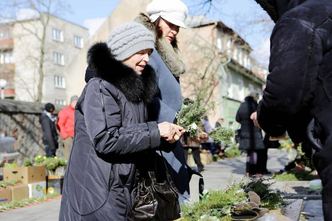 Jaunimo mišiose mažieji klaipėdiečiai raginti netramdyti gerų emocijų