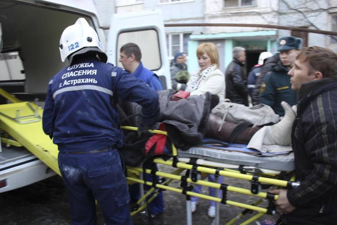 Rusijoje dėl sprogimo sugriuvus daugiaaukščiui, žuvo keturi žmonės