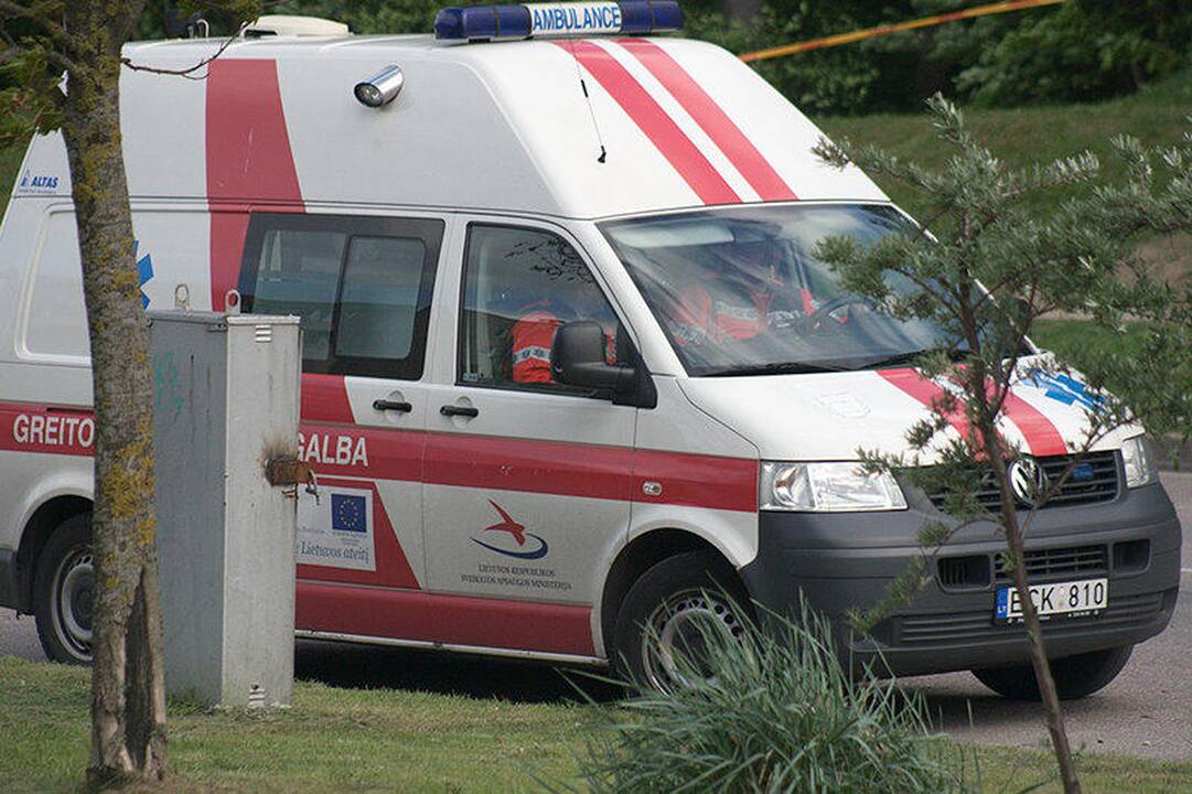 Išminuotojai ir gelbėtojai išardė furgone sumūrytą sarkofagą (papildyta)