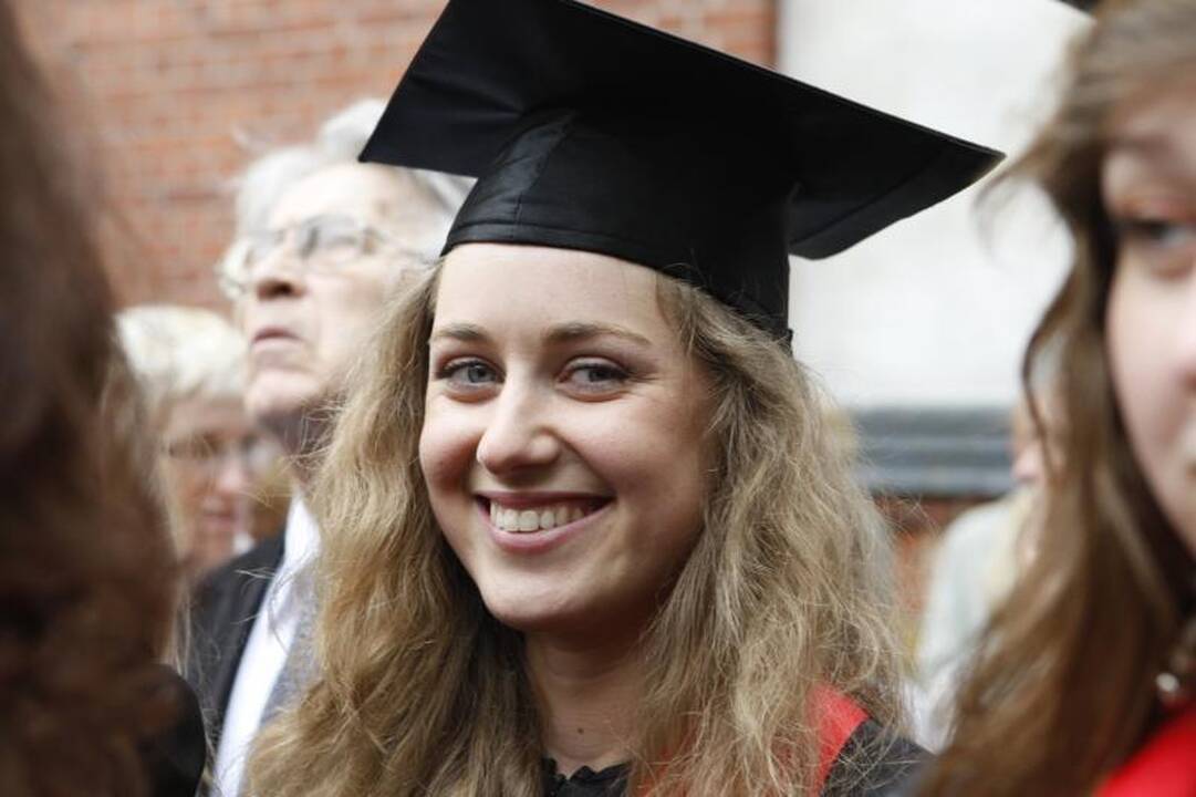 Klaipėdos universitetą papuošė nauja skulptūra
