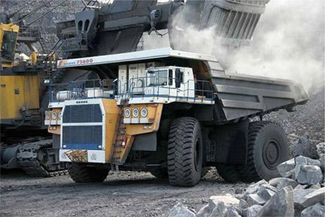 „BelAZ-75600“ - didžiausias pasaulyje savivartis