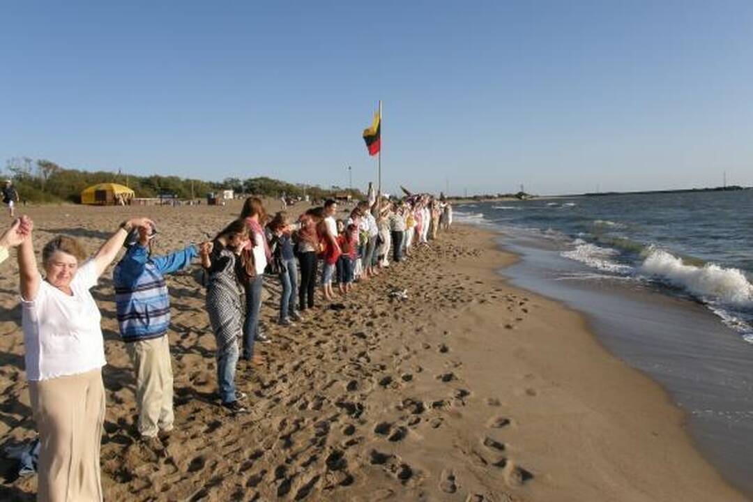 Baltijos kelio sukaktis paminėta ir pajūryje