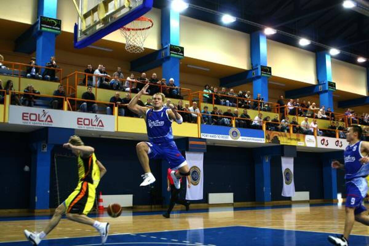 „Neptūnas“ nusileido Rusijos ekipai