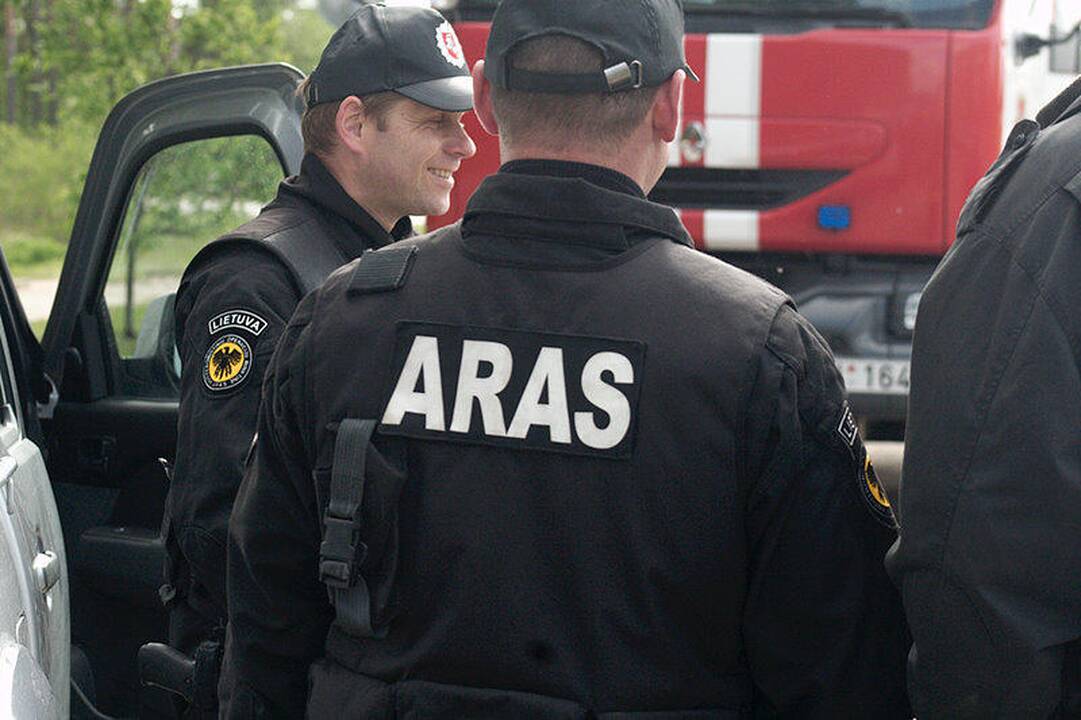 Išminuotojai ir gelbėtojai išardė furgone sumūrytą sarkofagą (papildyta)