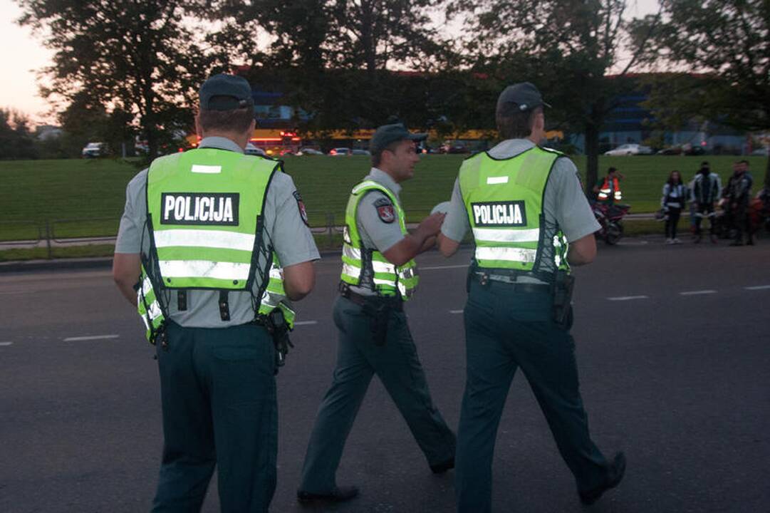 Vilniuje parblokštas kolonoje važiavęs motociklininkas