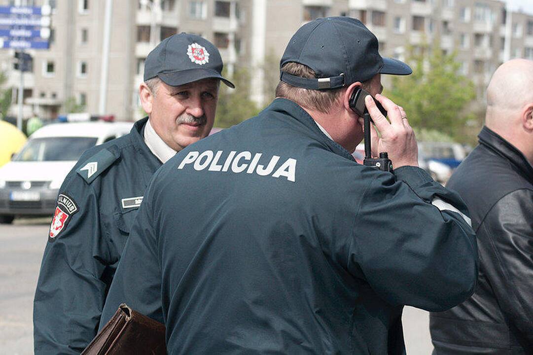 Išminuotojai ir gelbėtojai išardė furgone sumūrytą sarkofagą (papildyta)