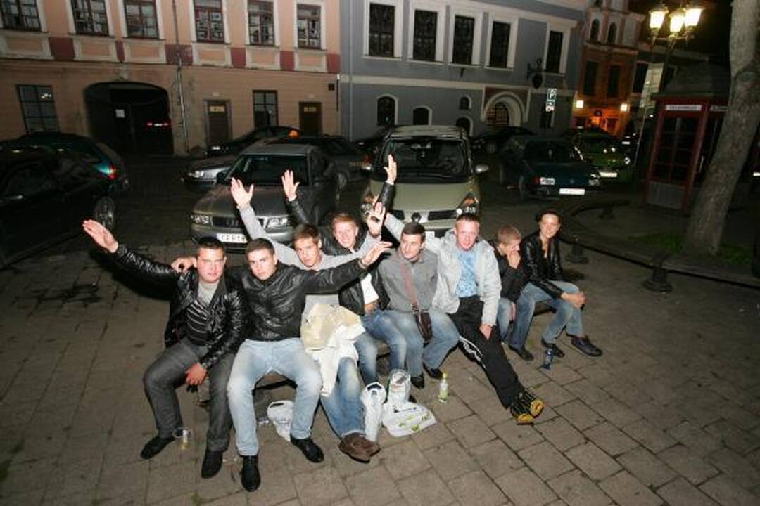 Rotušės aikštėje - krepšinio fiesta (papildyta)