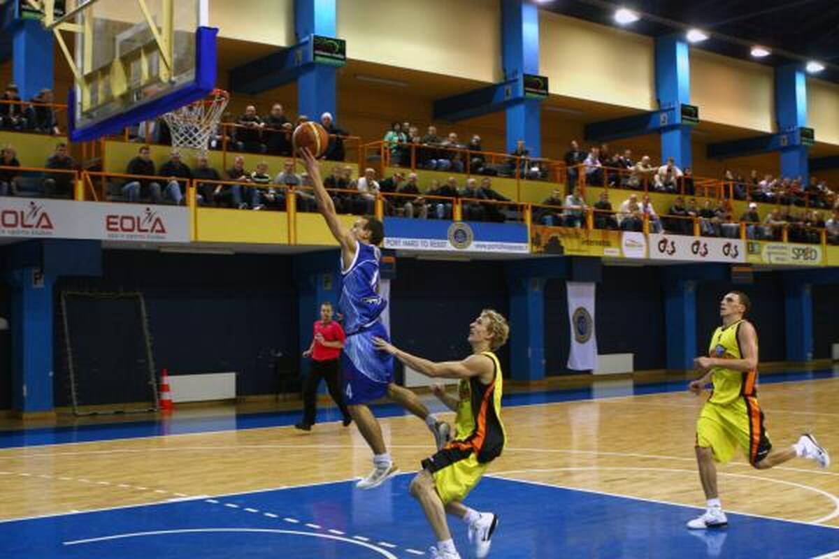 „Neptūnas“ nusileido Rusijos ekipai