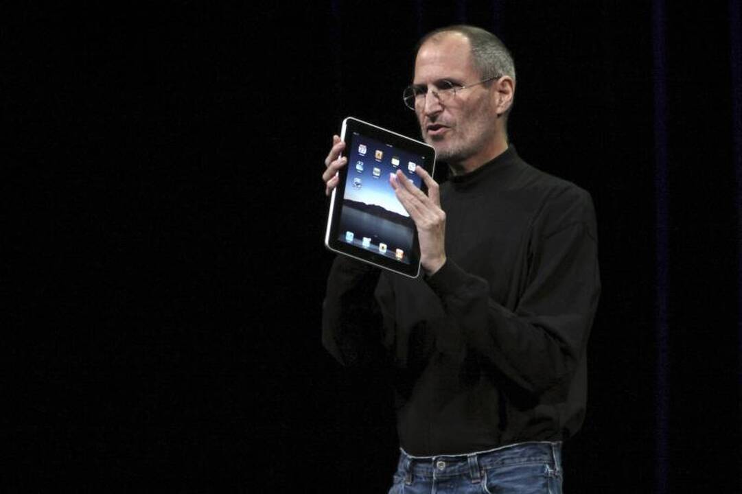 „Apple“ įkūrėjas Steve'as Jobsas mirė nuo vėžio