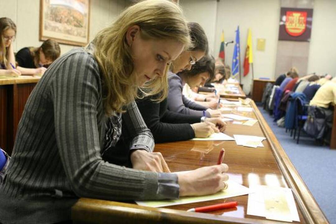 Nacionalinis diktantas sudomino moksleivius
