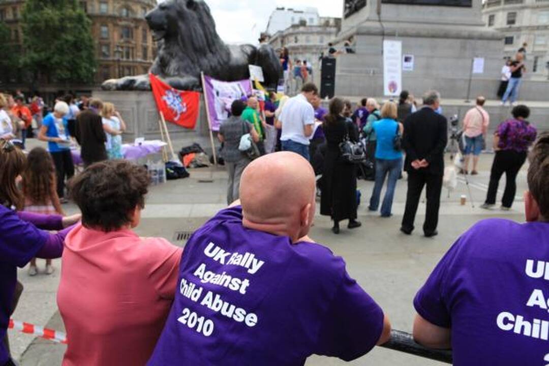 Londono lietuviai išreiškė paramą D.Kedžiui ir jo dukrai