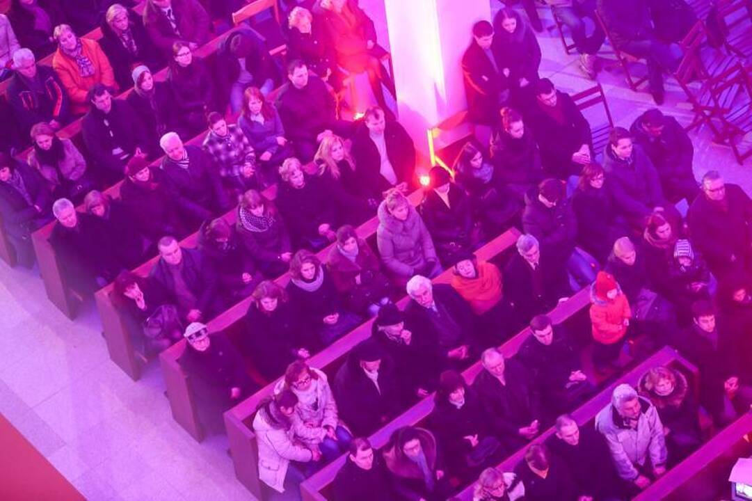Per dvi valandas Kauno Prisikėlimo bažnyčiai suaukojo 140 tūkst. litų