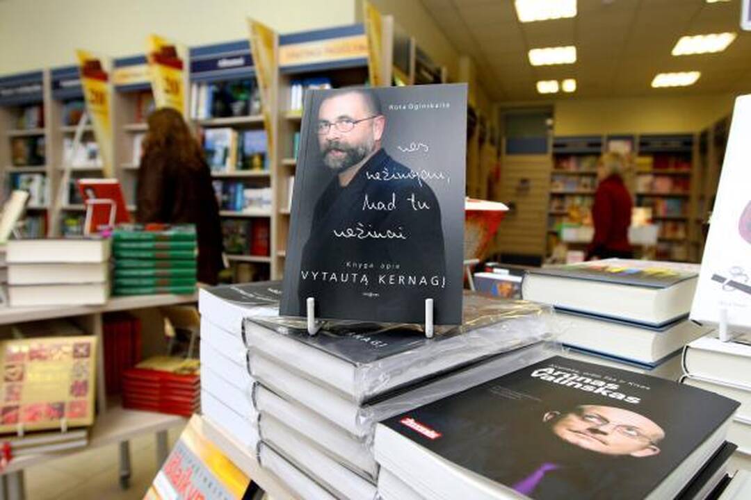 Žvaigždžių biografijos - nepaklausi prekė