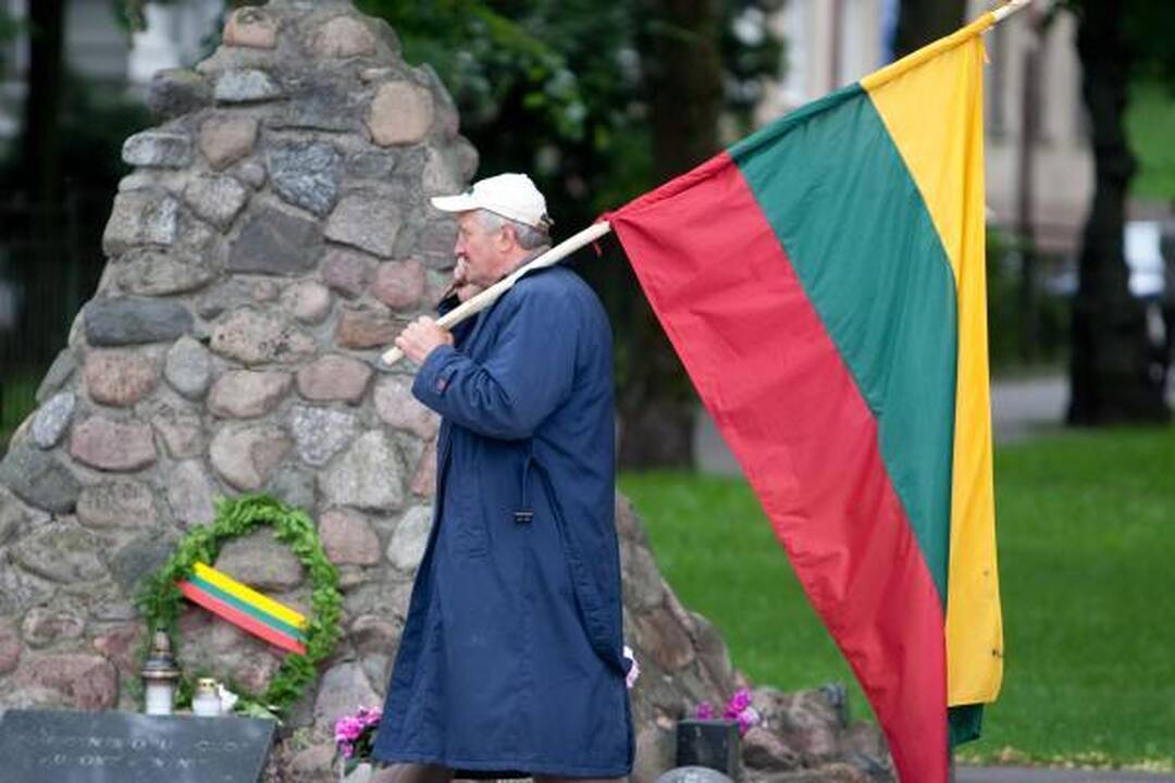 Lietuvos okupacijos 70-metis pažymėtas eitynėmis ir mitingu