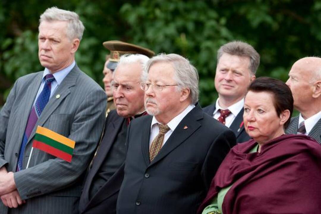 Lietuvos okupacijos 70-metis pažymėtas eitynėmis ir mitingu